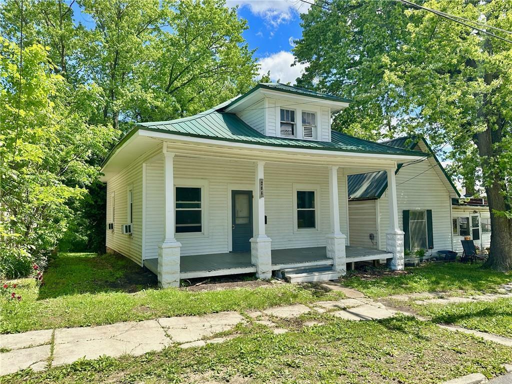 Property Photo:  206 S Main Street  MO 64683 