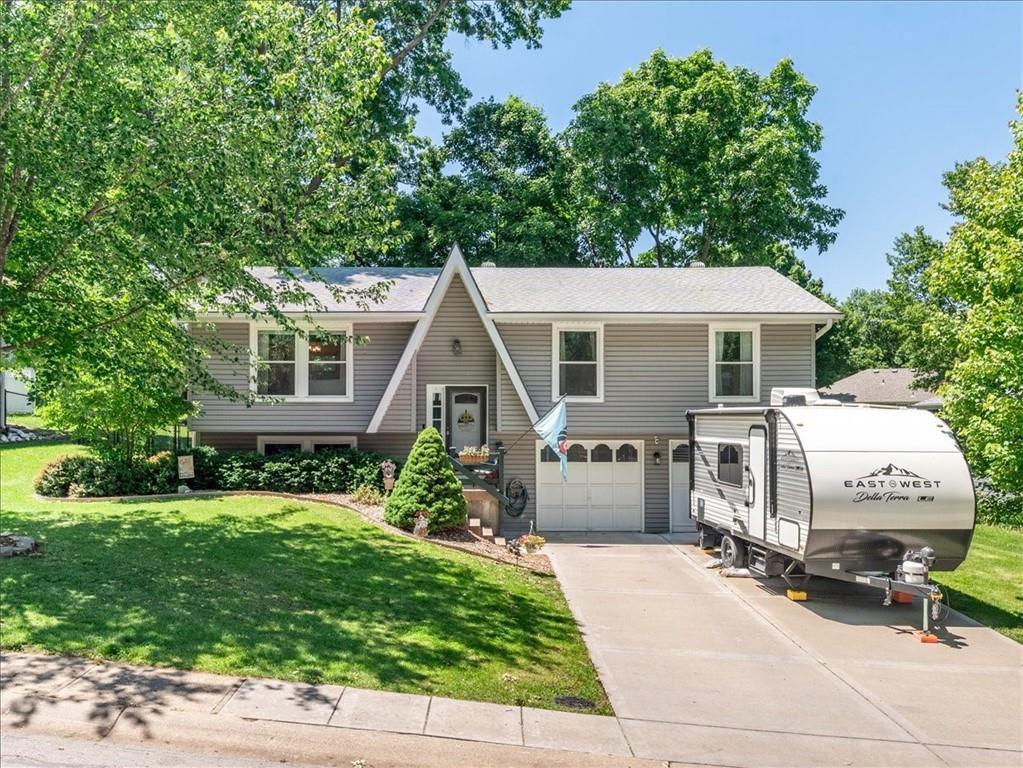 Property Photo:  10 S Vine View Street  MO 64079 