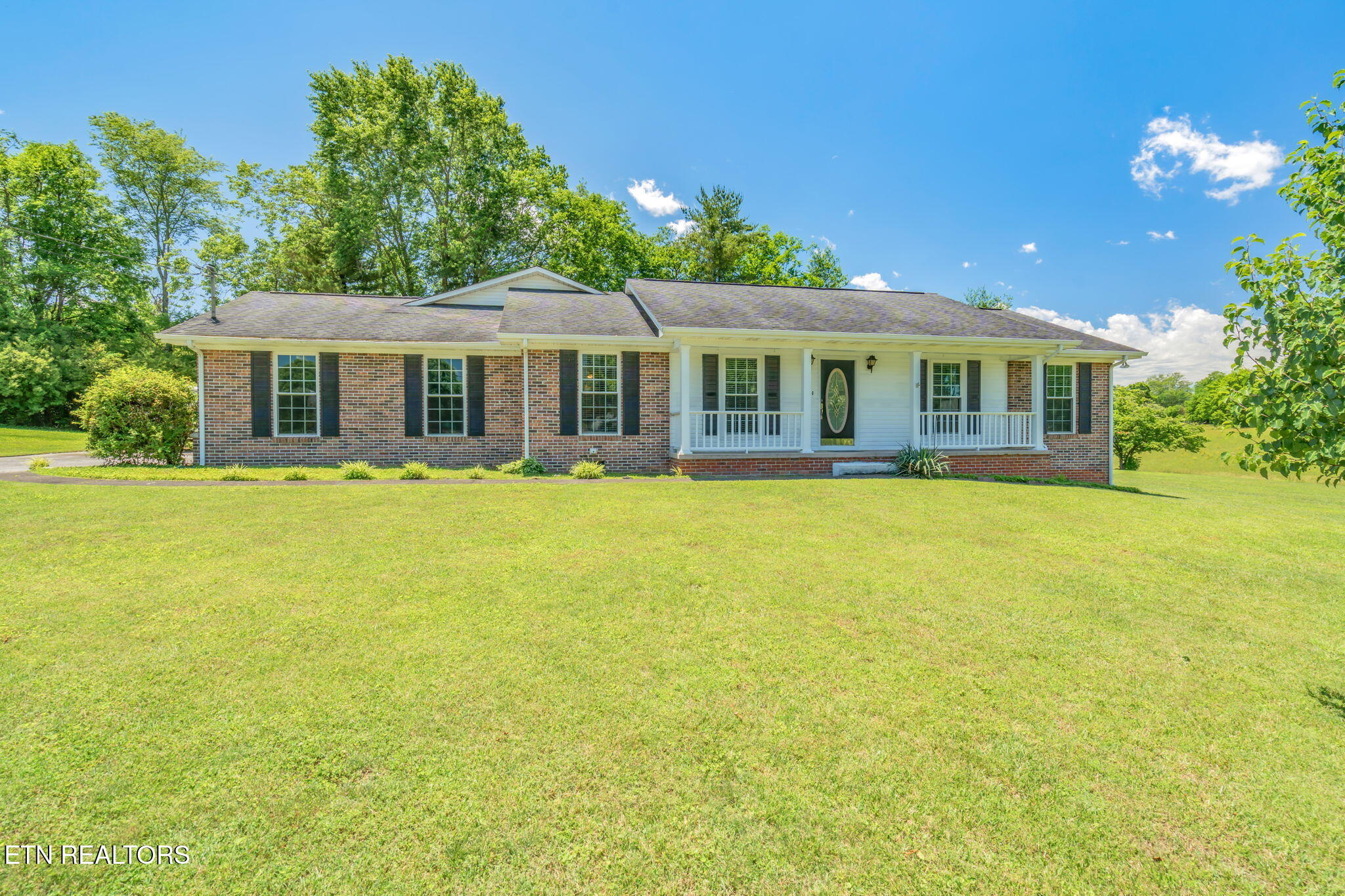Property Photo: 624 Lansdale Drive TN 37803