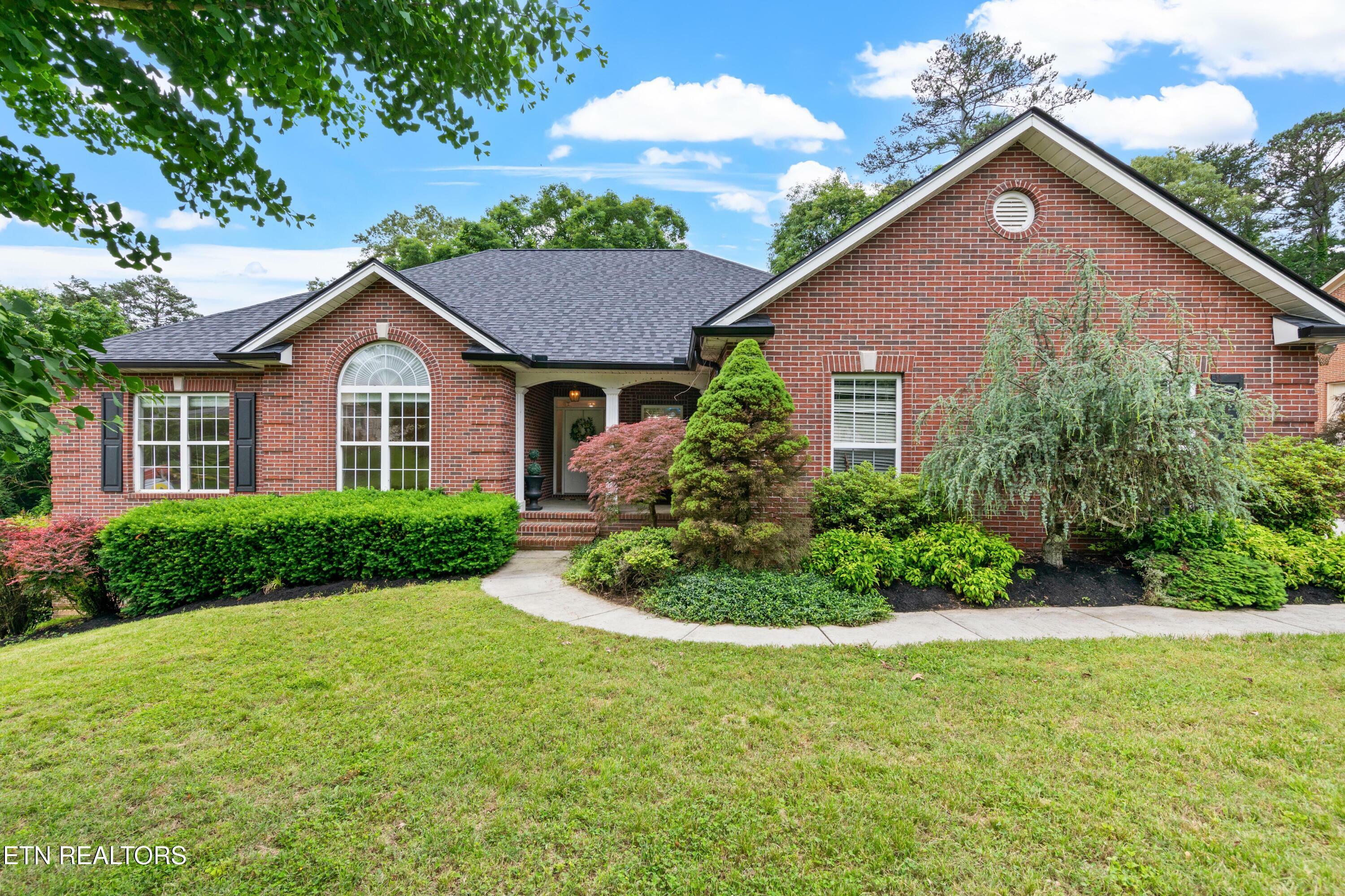 Property Photo: 5312 Windingbrooke Lane TN 37918