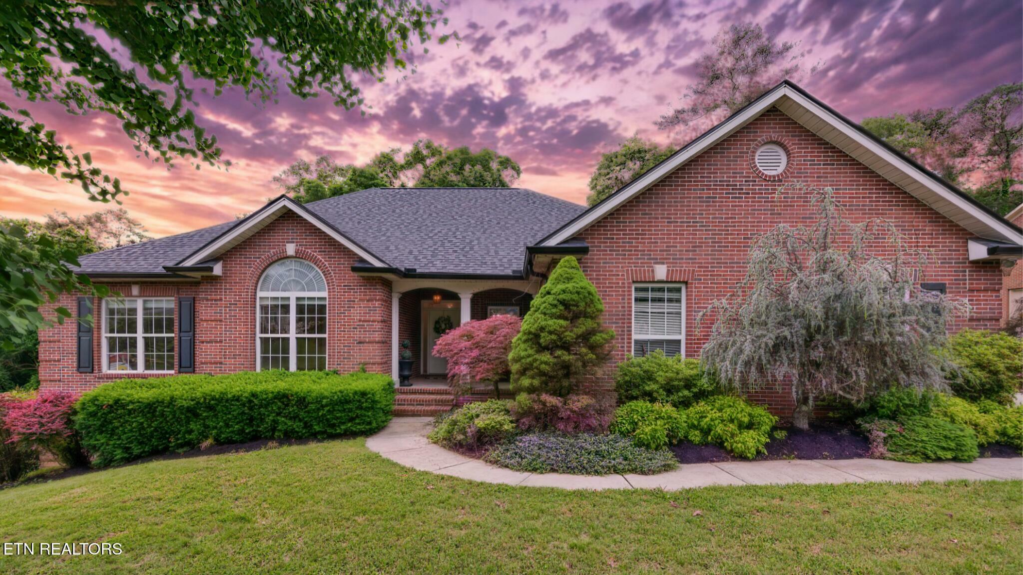 Property Photo: 5312 Windingbrooke Lane TN 37918
