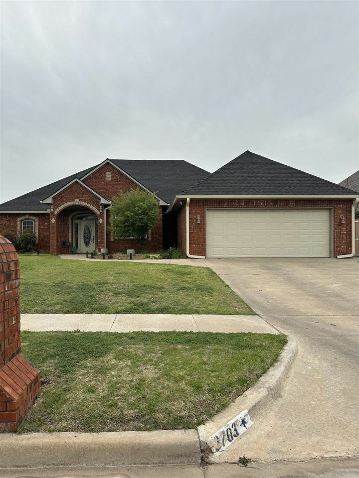 3703 NE Cypress Ln  Lawton OK 73507 photo