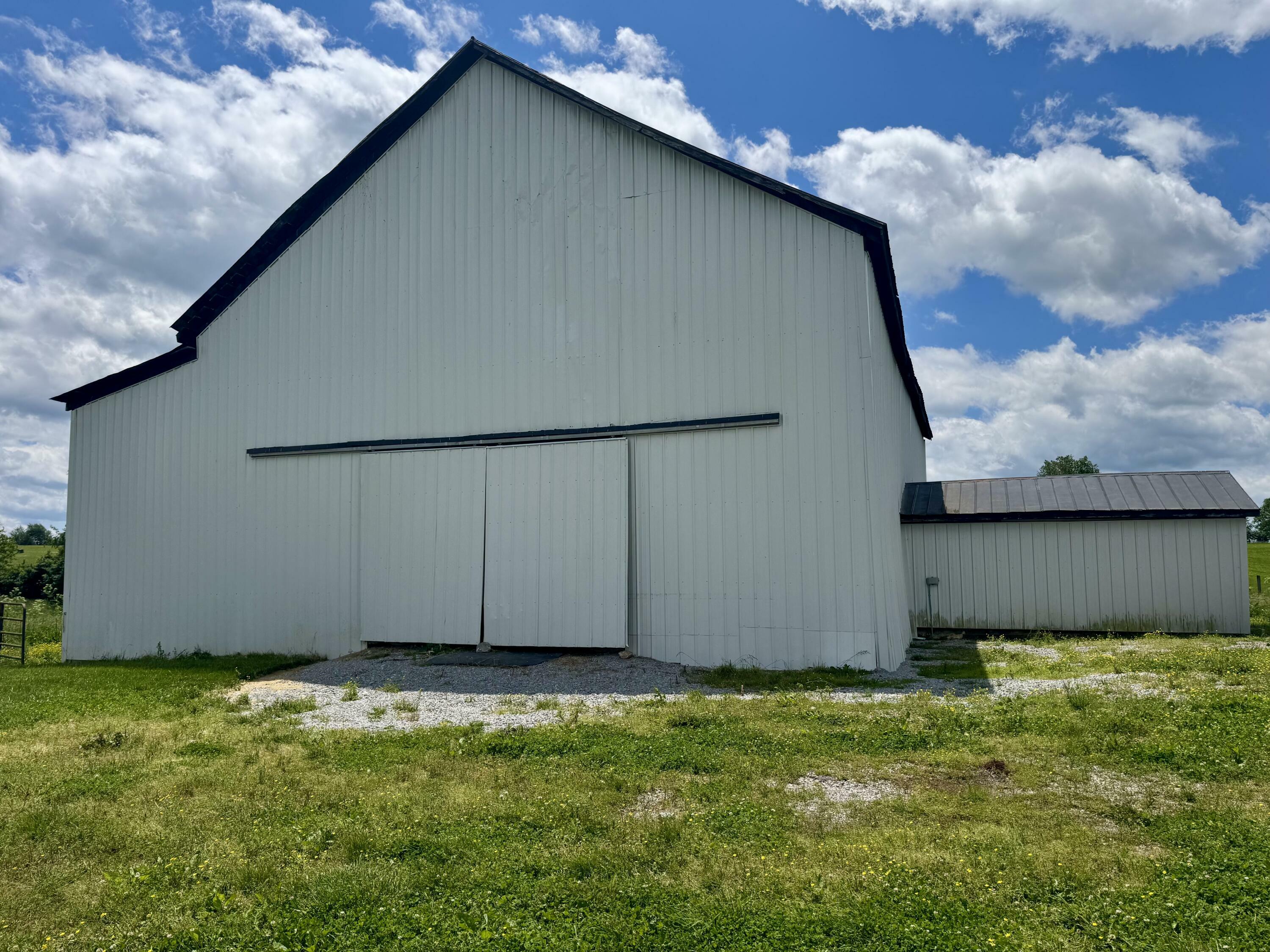 Property Photo: 1841 Logana Pike KY 40356