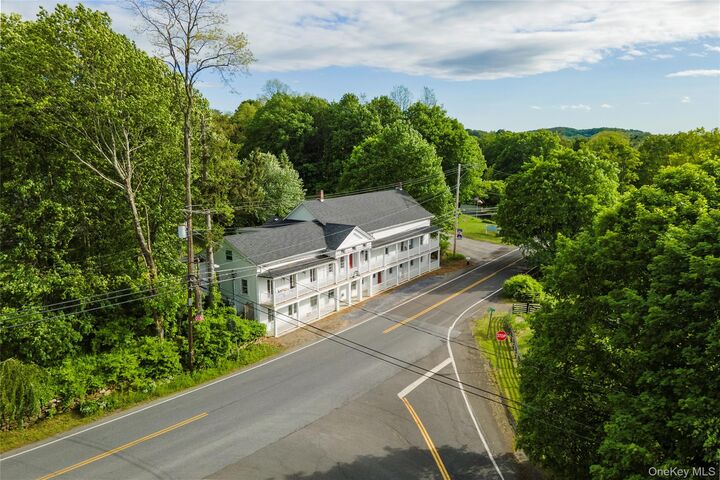 Property Photo:  88 Hunns Lake Road  NY 12581 