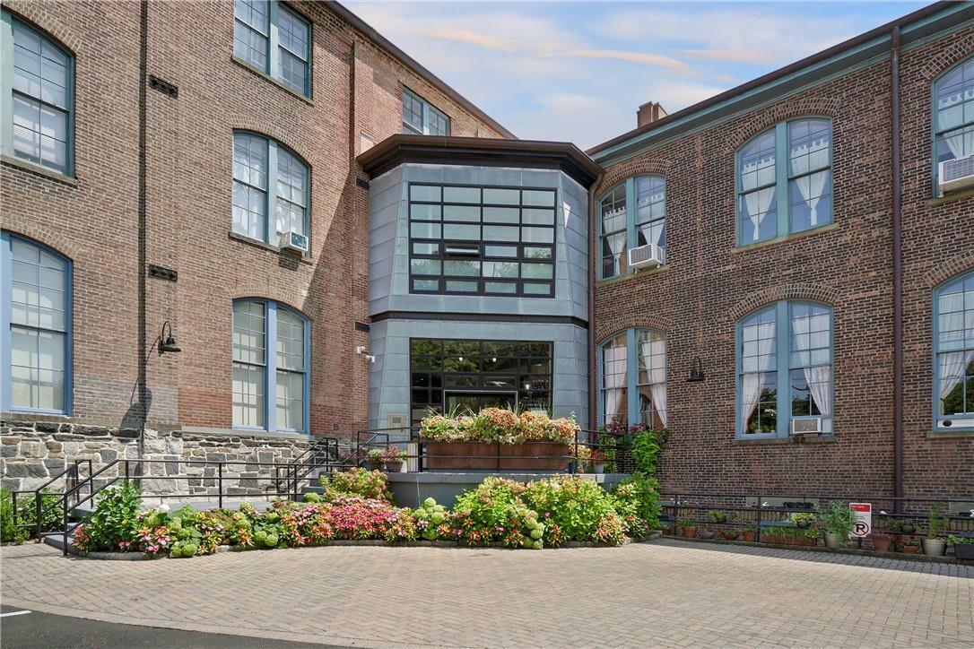 Property Photo:  52 Webster Avenue 30  NY 10801 