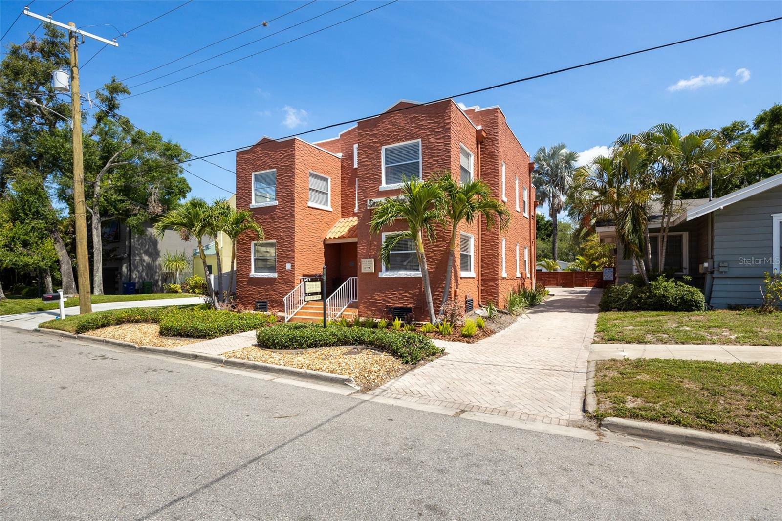 Property Photo: 3205 W San Pedro Street 1 FL 33629