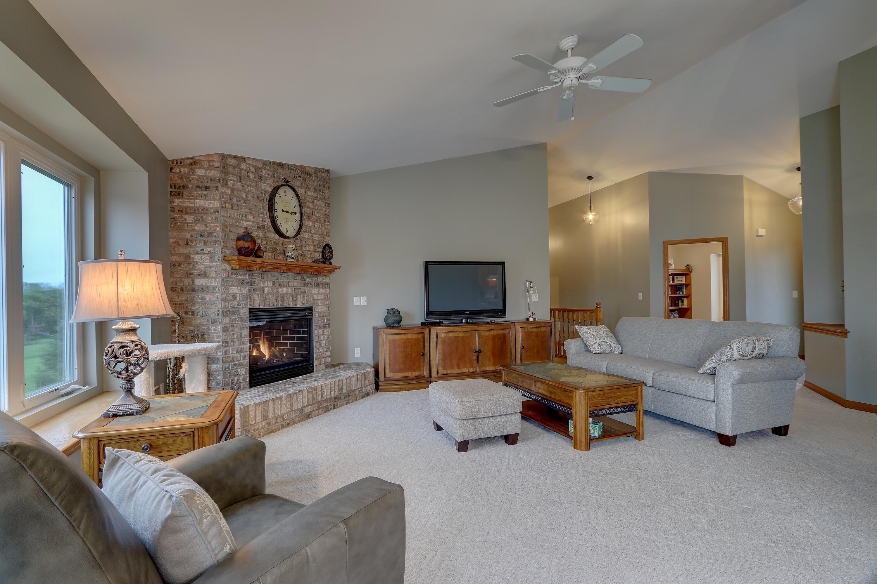 Property Photo: 881 Summer Creek Rd WI 53066