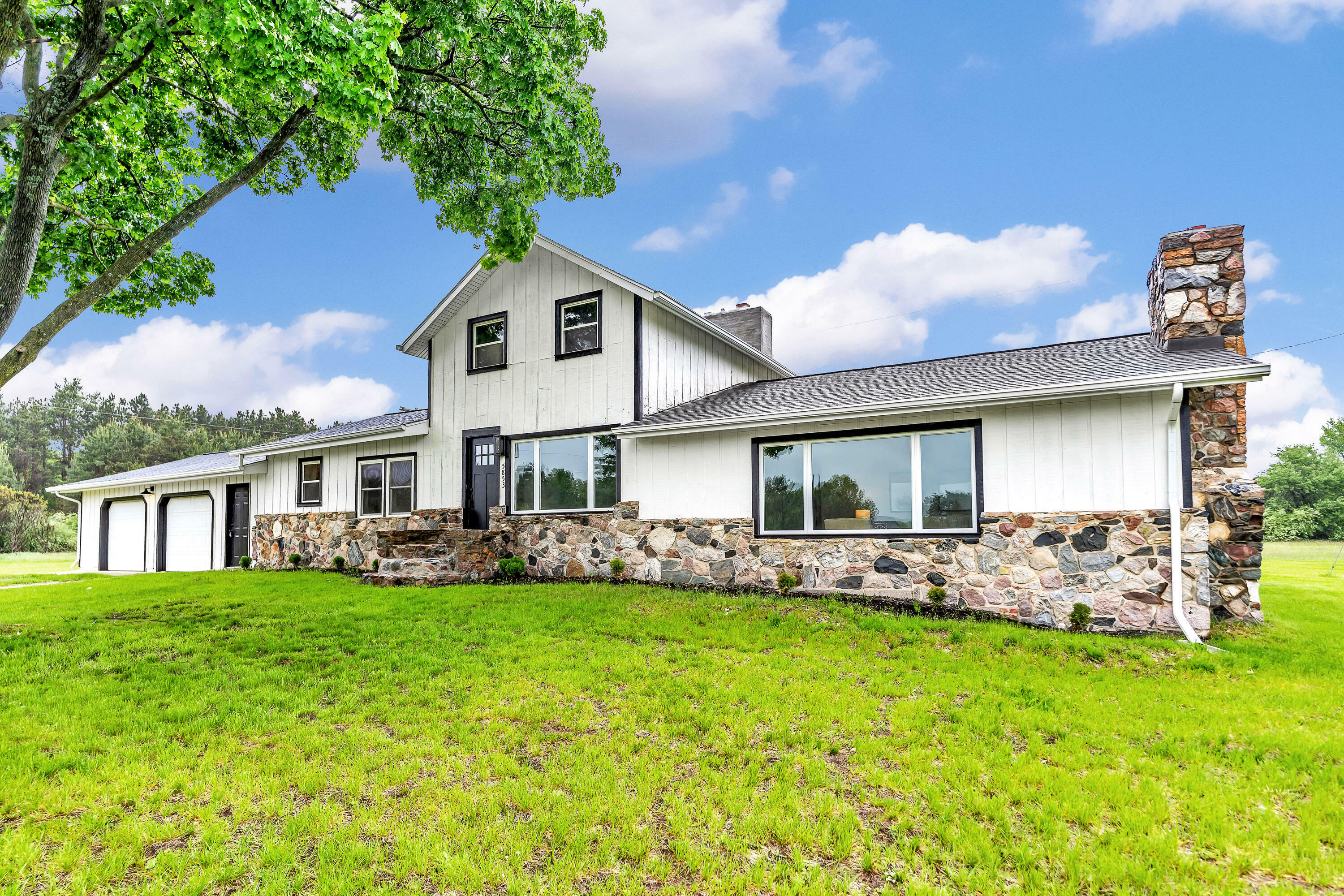 Property Photo: 5853 W 112th Street MI 49327