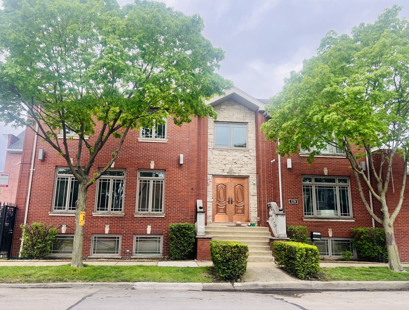 Property Photo:  3250 S Normal Avenue  IL 60616 