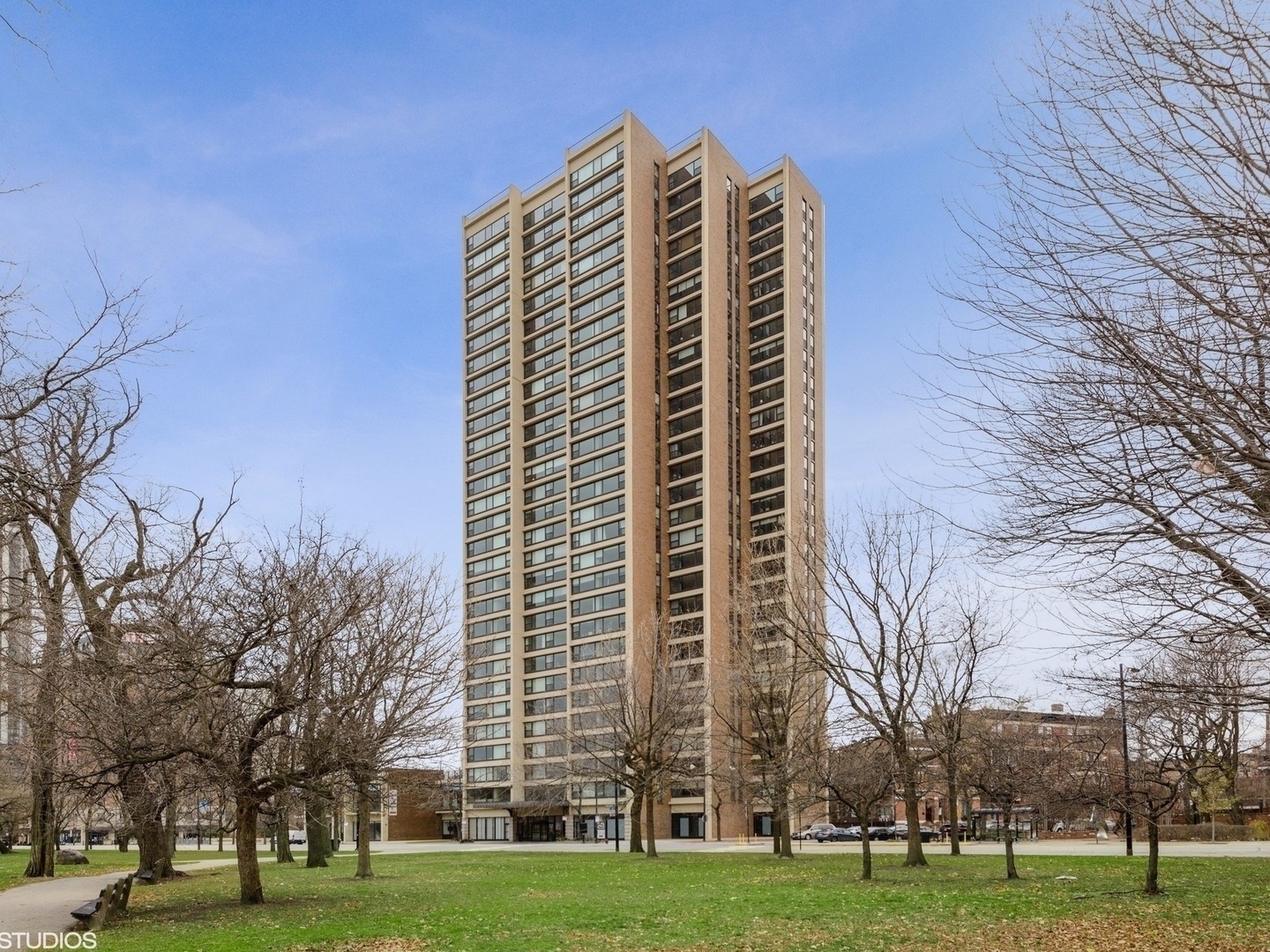 Property Photo: 1850 N Clark Street 710 IL 60614