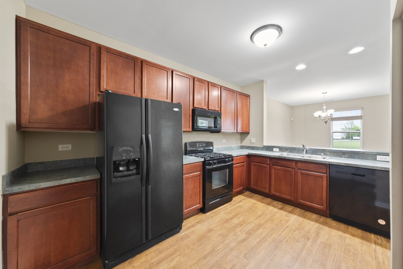 Property Photo: 1841 Havens Drive IL 60098
