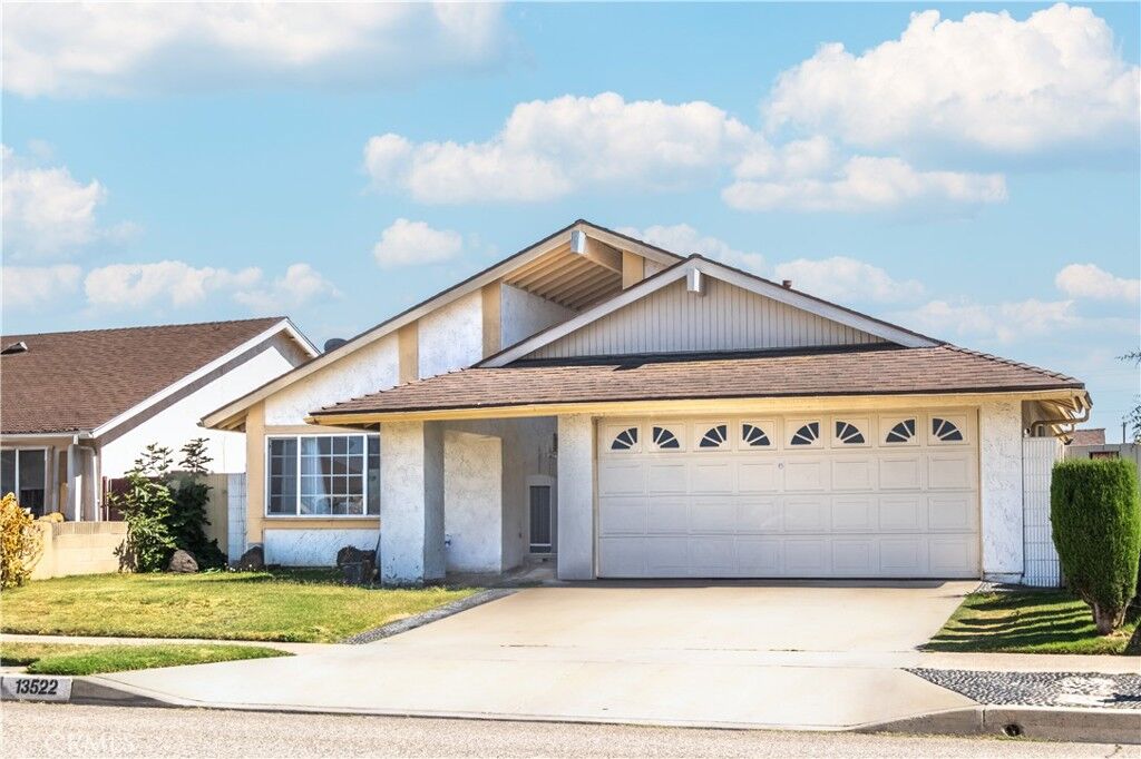Property Photo:  13522 Carnaby Street  CA 90703 