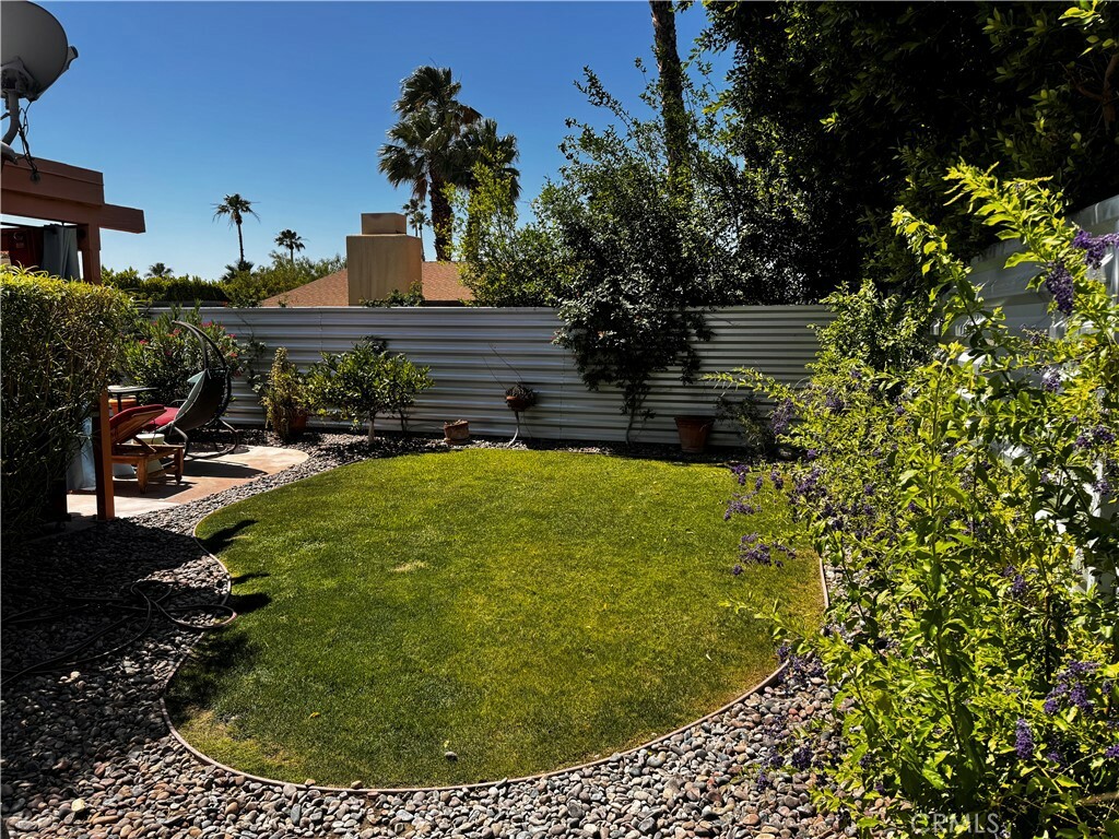 Property Photo:  1351 E Gem Circle  CA 92262 