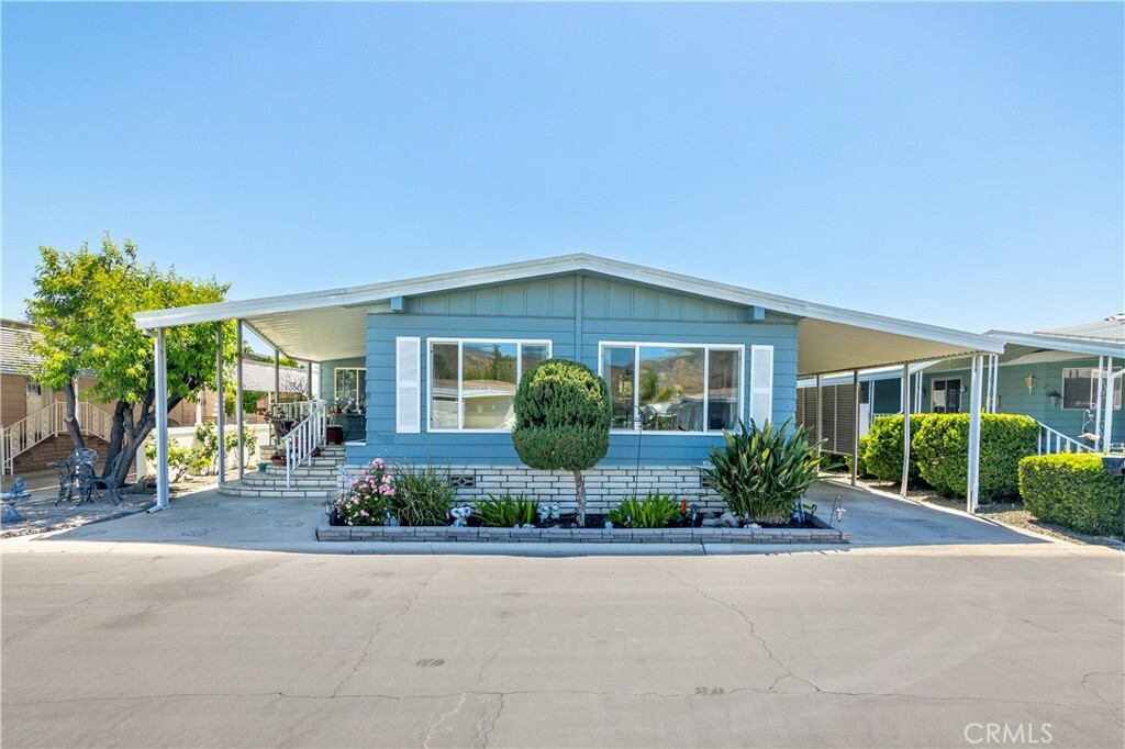 Property Photo: 2230 Lake Park 170 CA 92583