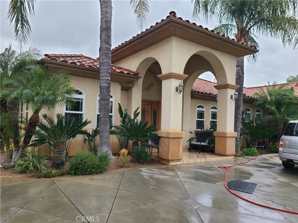 6116 Chadbourne Avenue  Riverside CA 92505 photo