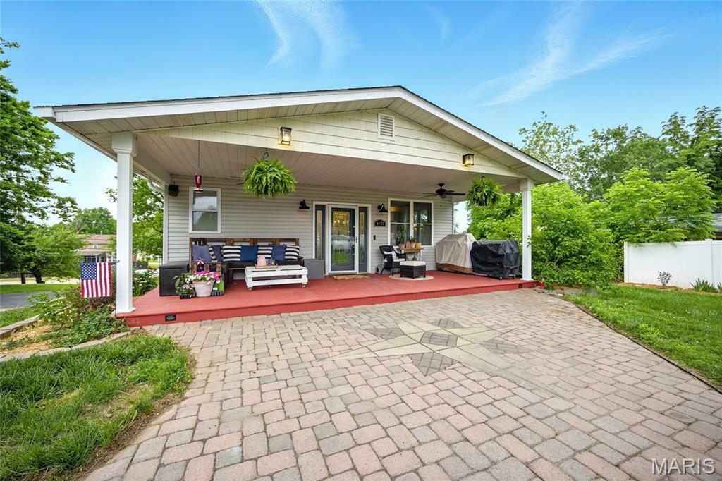 Property Photo: 4826 Mehl Avenue MO 63129