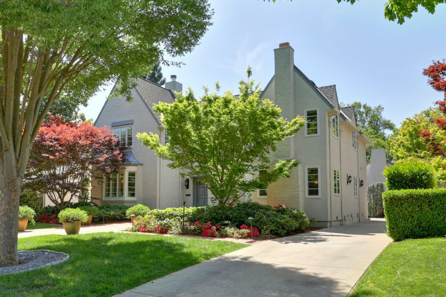 Property Photo: 1020 46th Street CA 95819