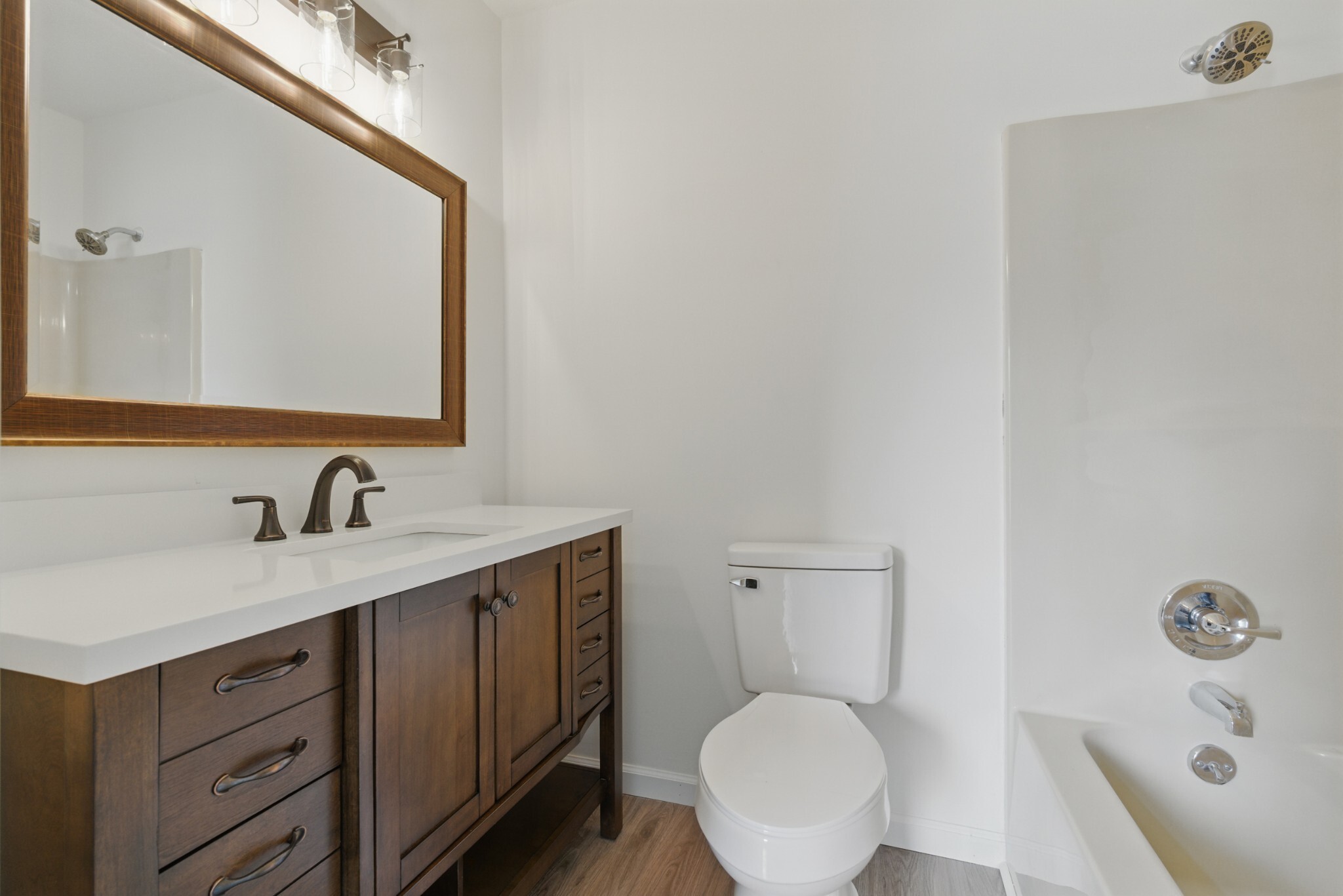 Property Photo: 1006 Peachers Mill Rd TN 37042
