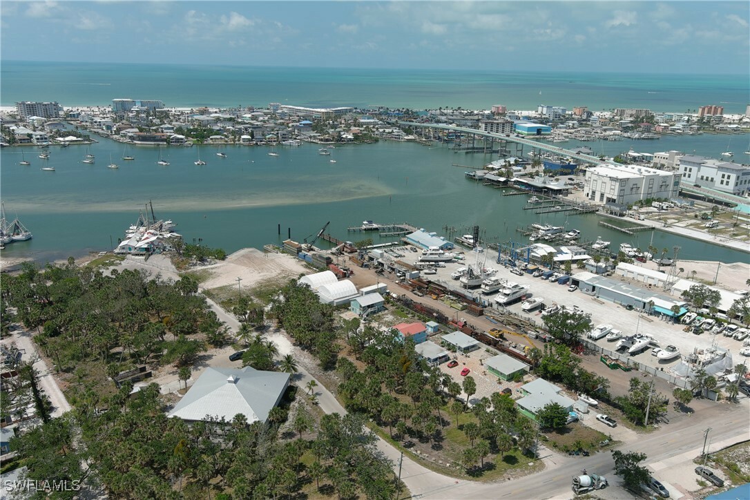 Property Photo: 1180 Main Street 6 FL 33931