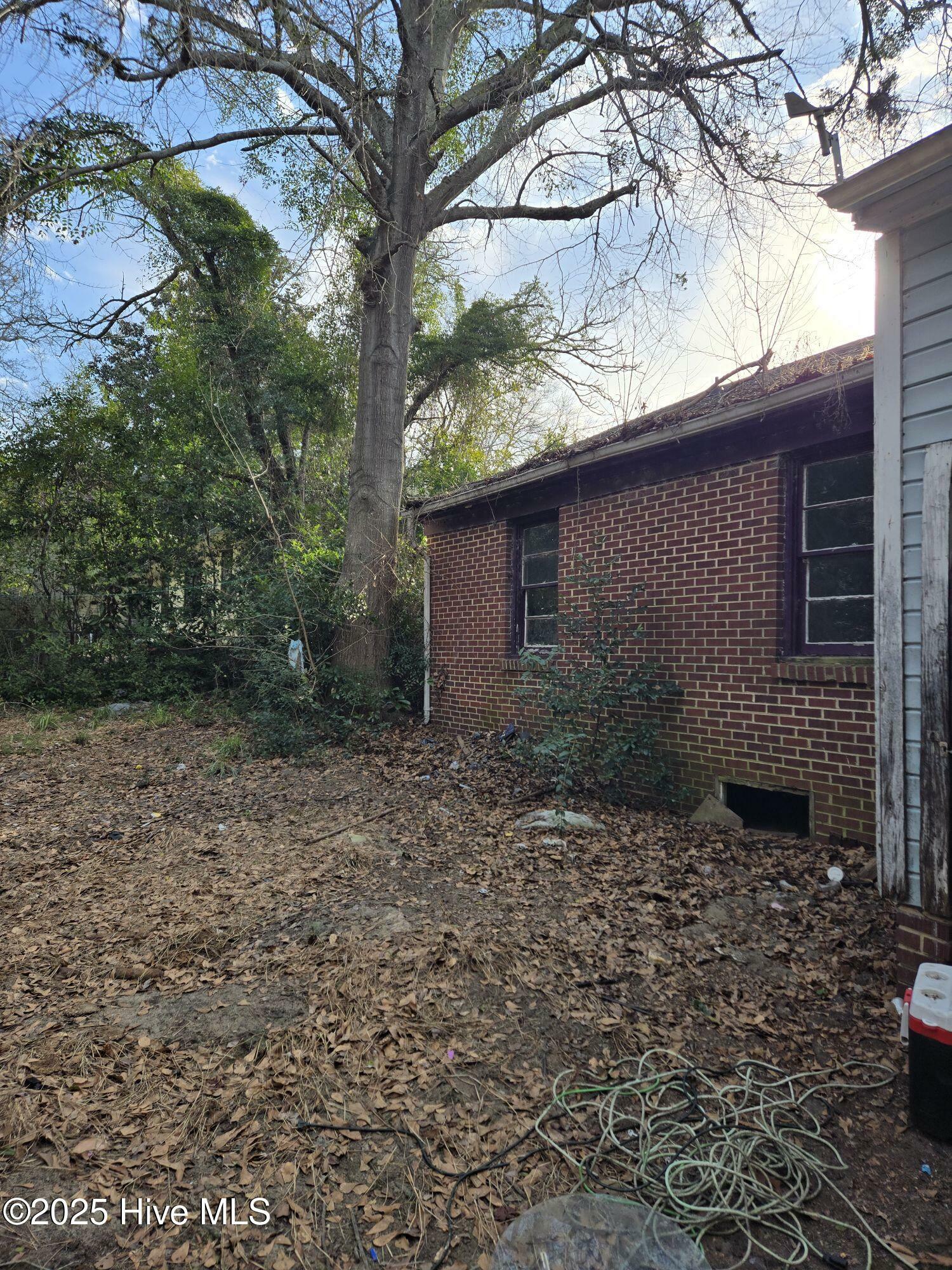 Property Photo: 323 Raleigh Street NC 28345