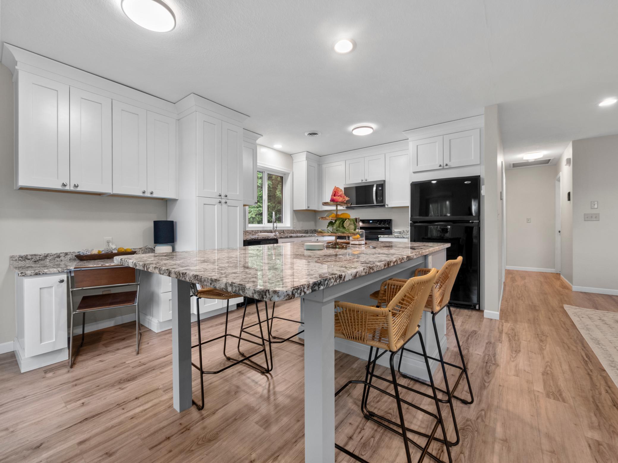 Property Photo:  2908 Crestwood Drive NE  MN 56308 