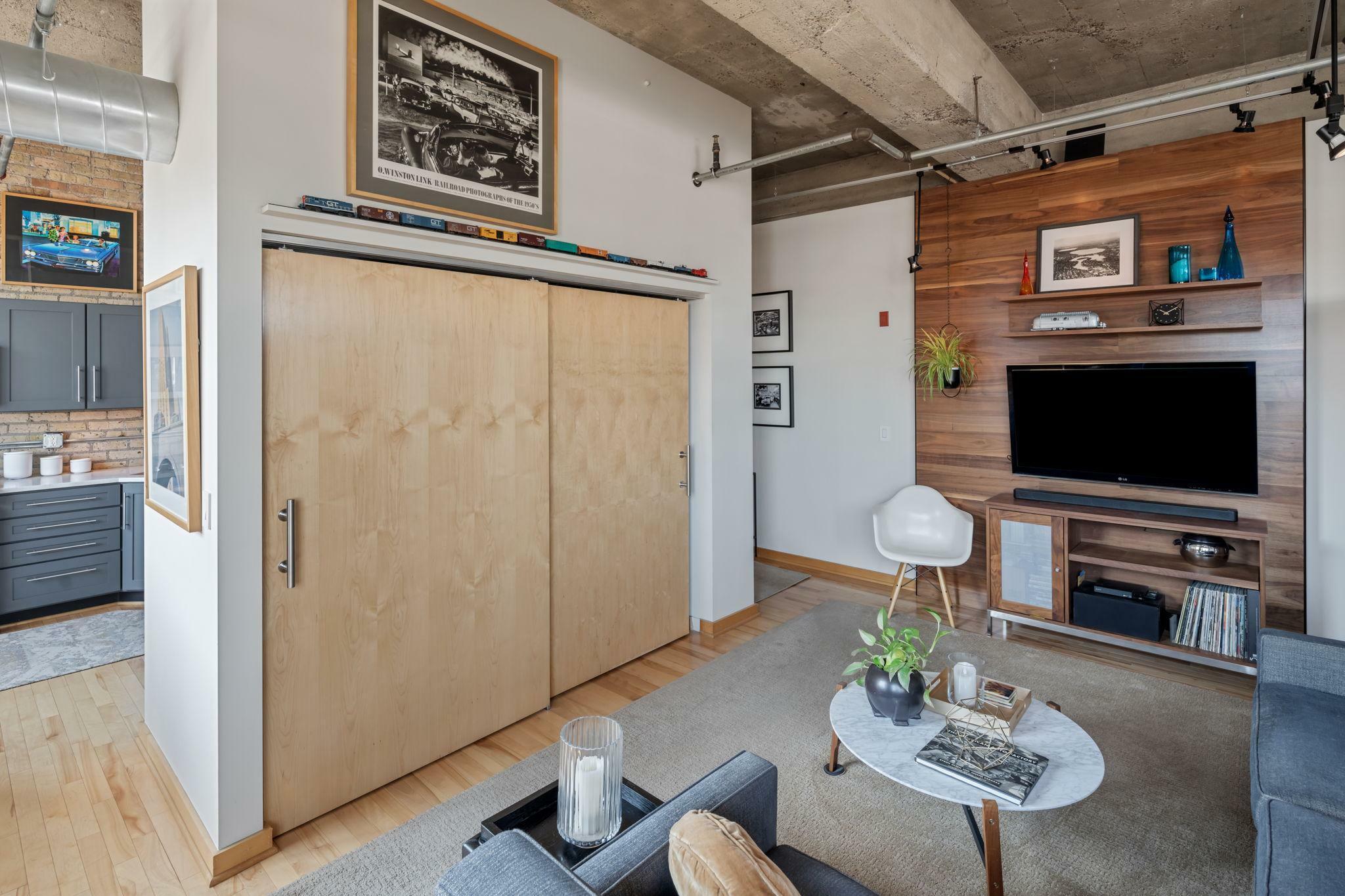 Property Photo:  901 N 3rd Street 411  MN 55401 