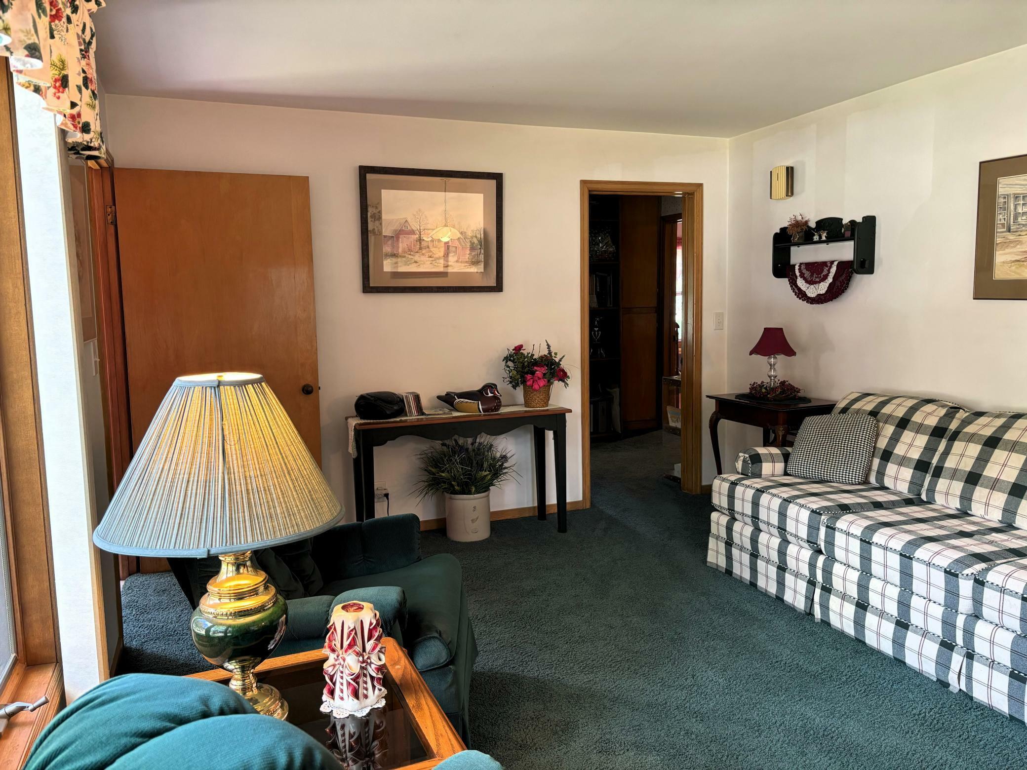 Property Photo:  875 Redwood Drive  MN 56031 