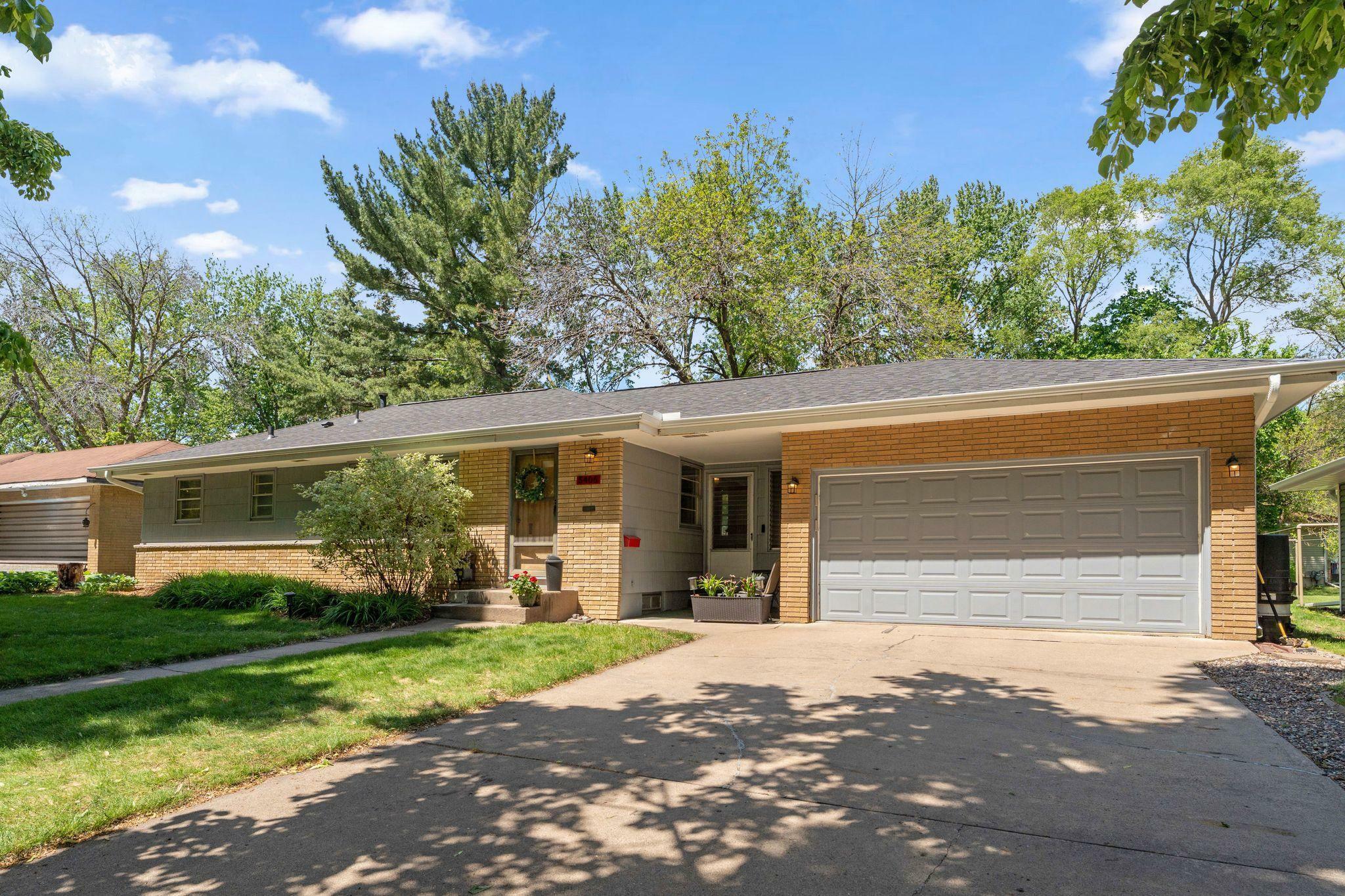 Property Photo: 5406 45th Avenue N MN 55422