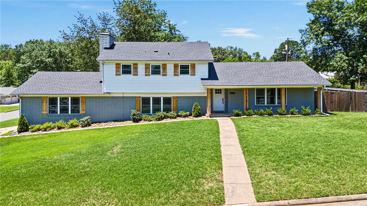 Property Photo: 240 S Beaumont Avenue AR 72801