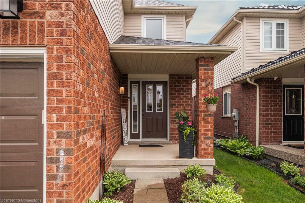 Property Photo: 345 Thomas Slee Drive ON N2P 2X5