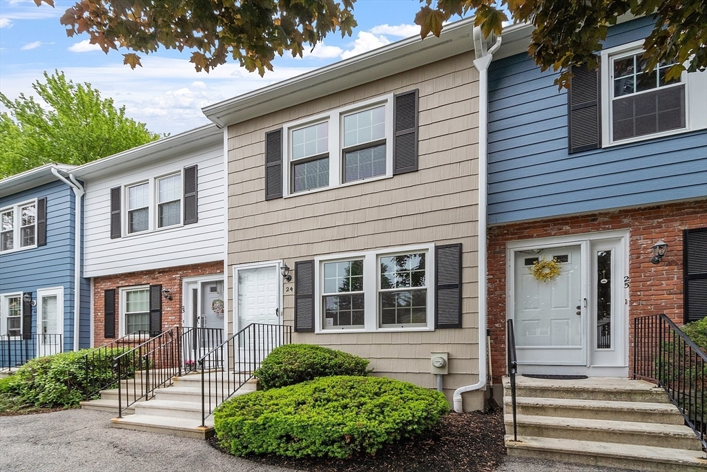 24 Mountainshire Dr 24  Worcester MA 01606 photo