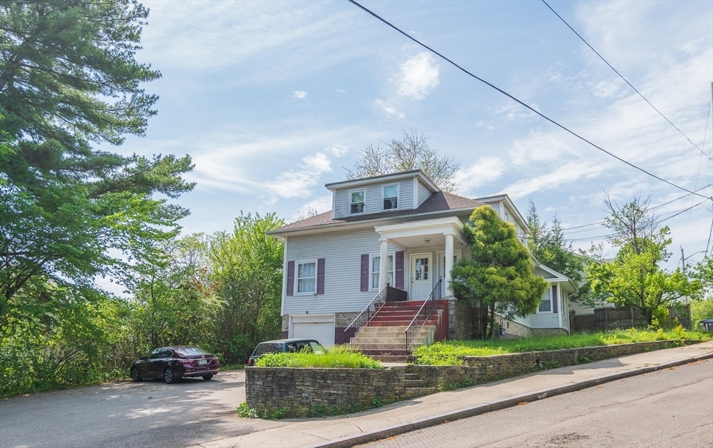 201 Hillcrest Ave  Providence RI 02909 photo