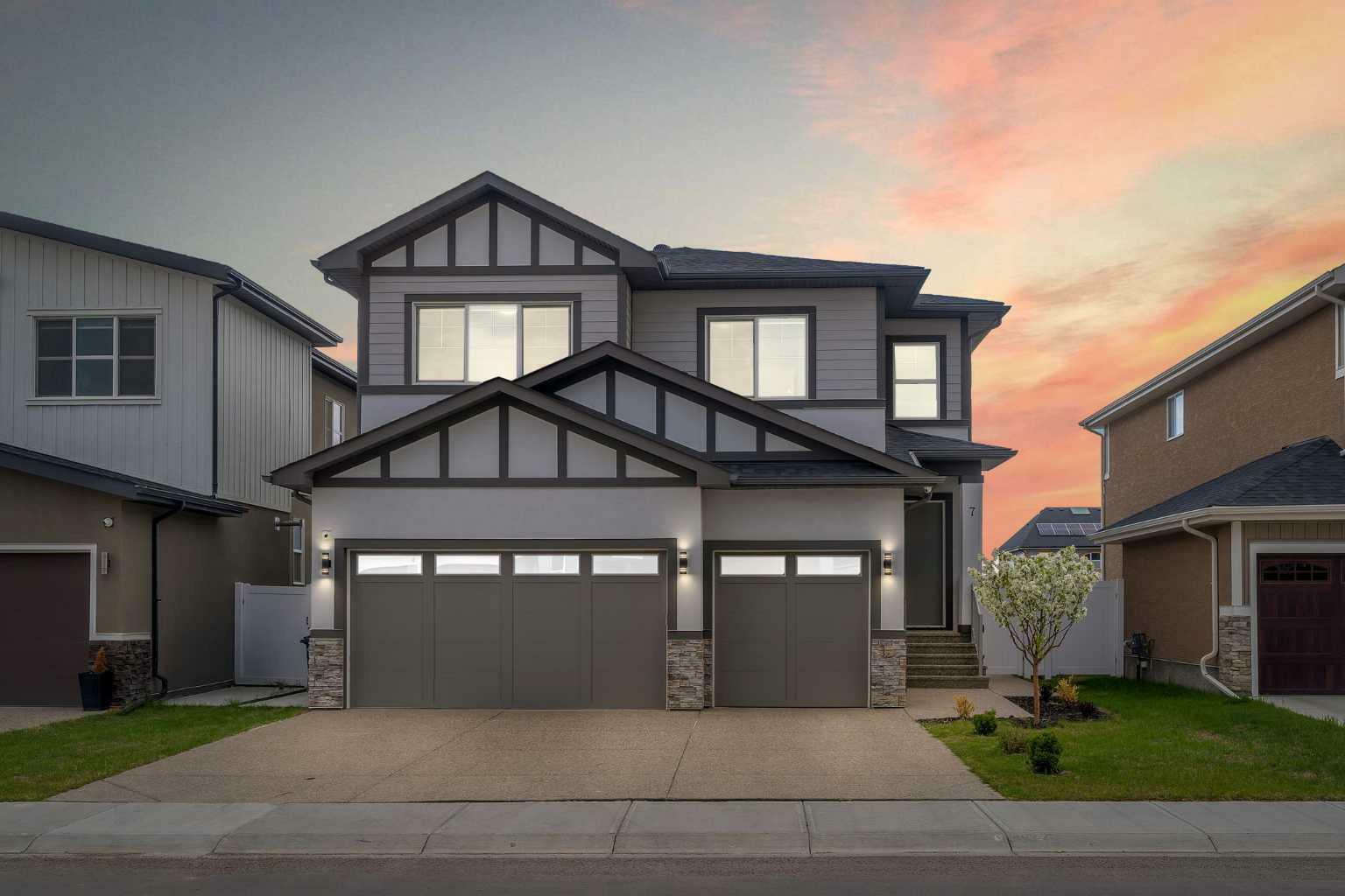 7 Waterford Heights  Chestermere AB T1X 2M7 photo