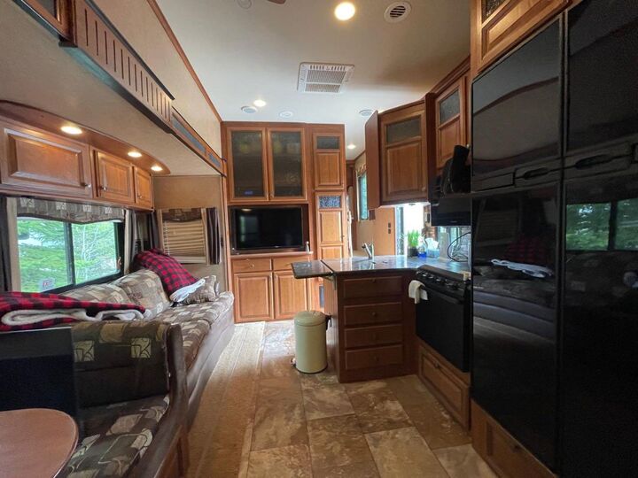 Property Photo: 117 Willow Drive AB T0G 1C0