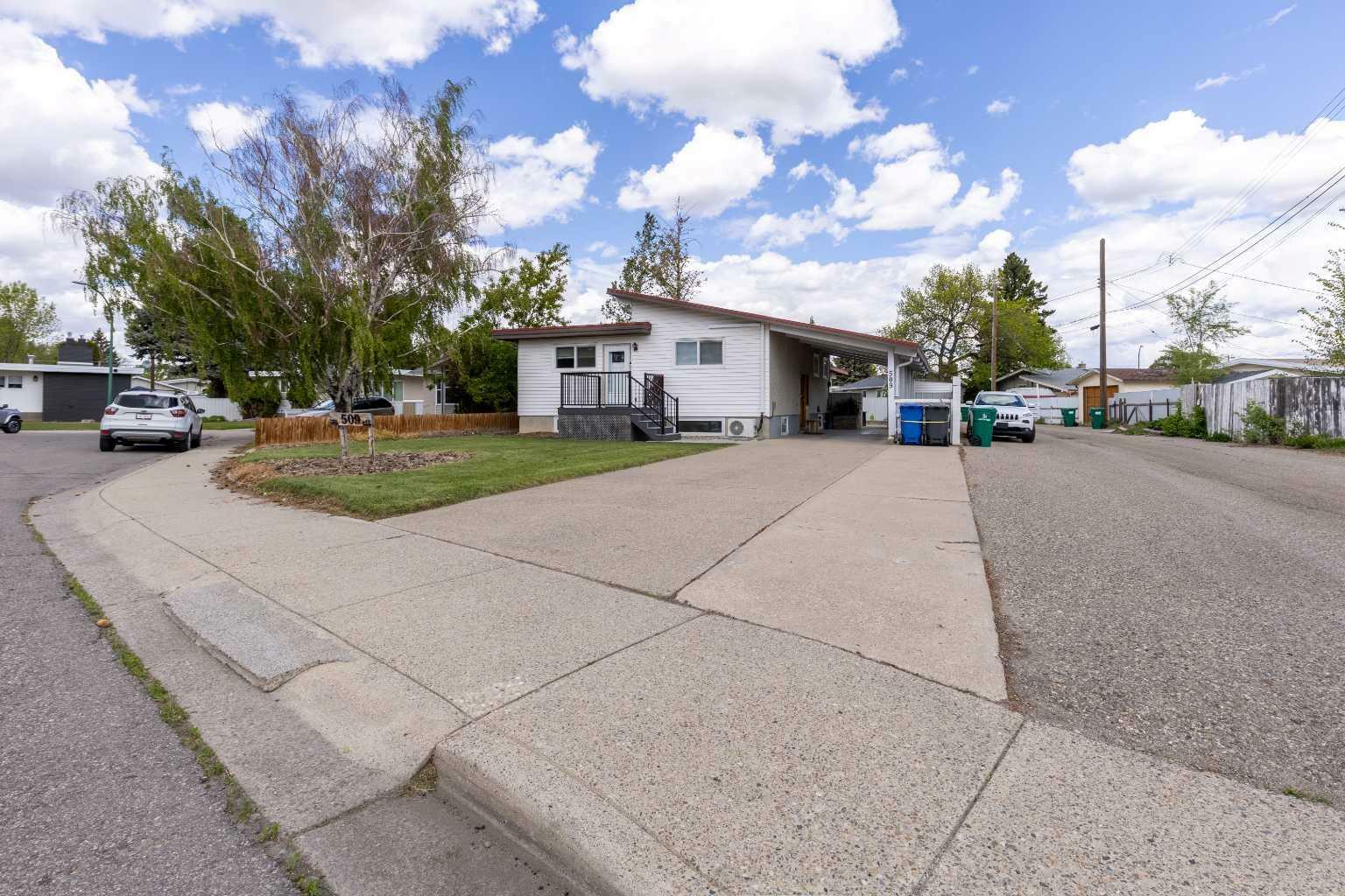 Property Photo: 509 26A Street N AB T1H 3W6