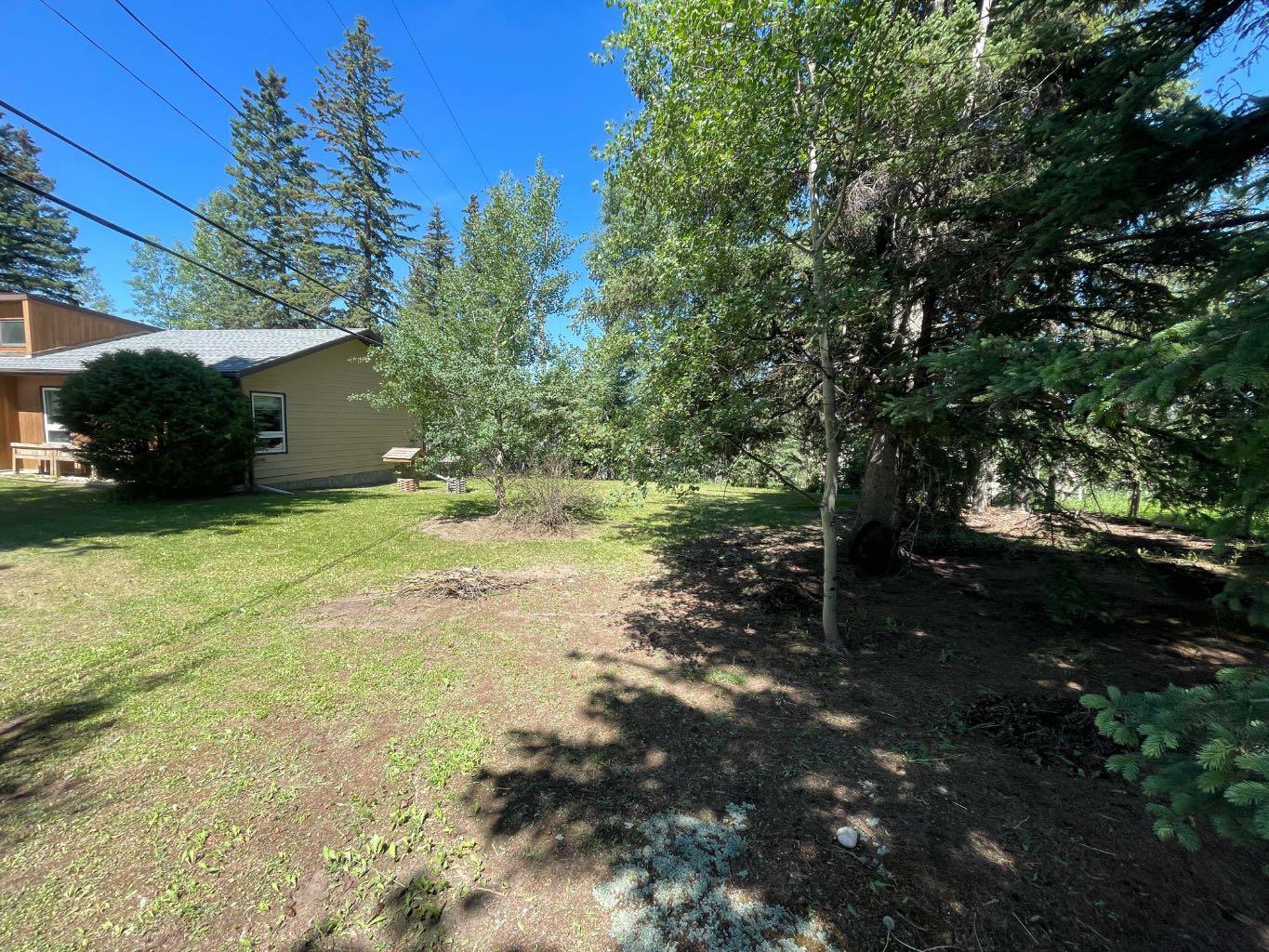 Property Photo:  107 Forest Heights Drive  AB T7V 1N3 