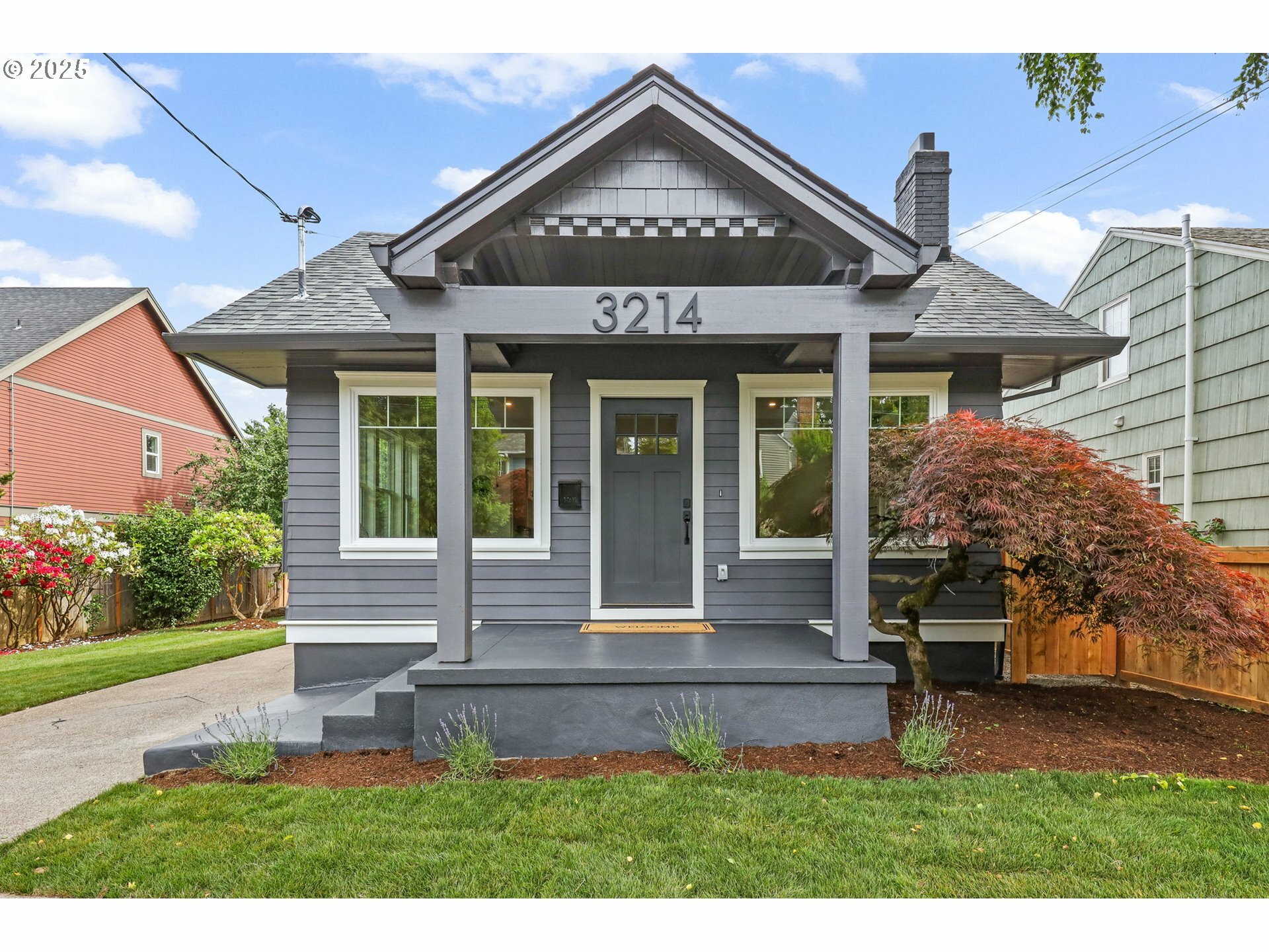3214 SE Lincoln St  Portland OR 97214 photo