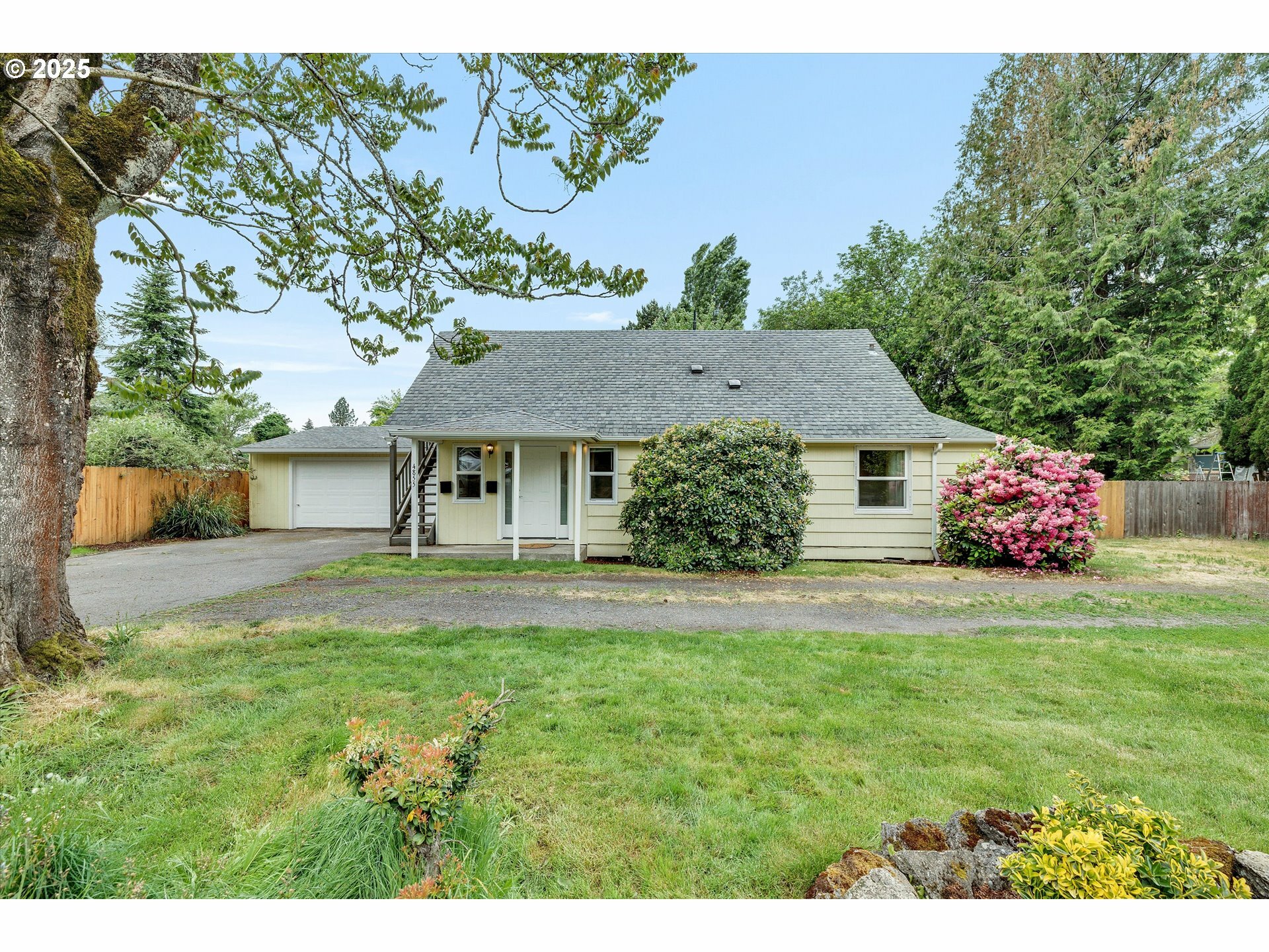 Property Photo: 4855 SW Menlo Dr OR 97005
