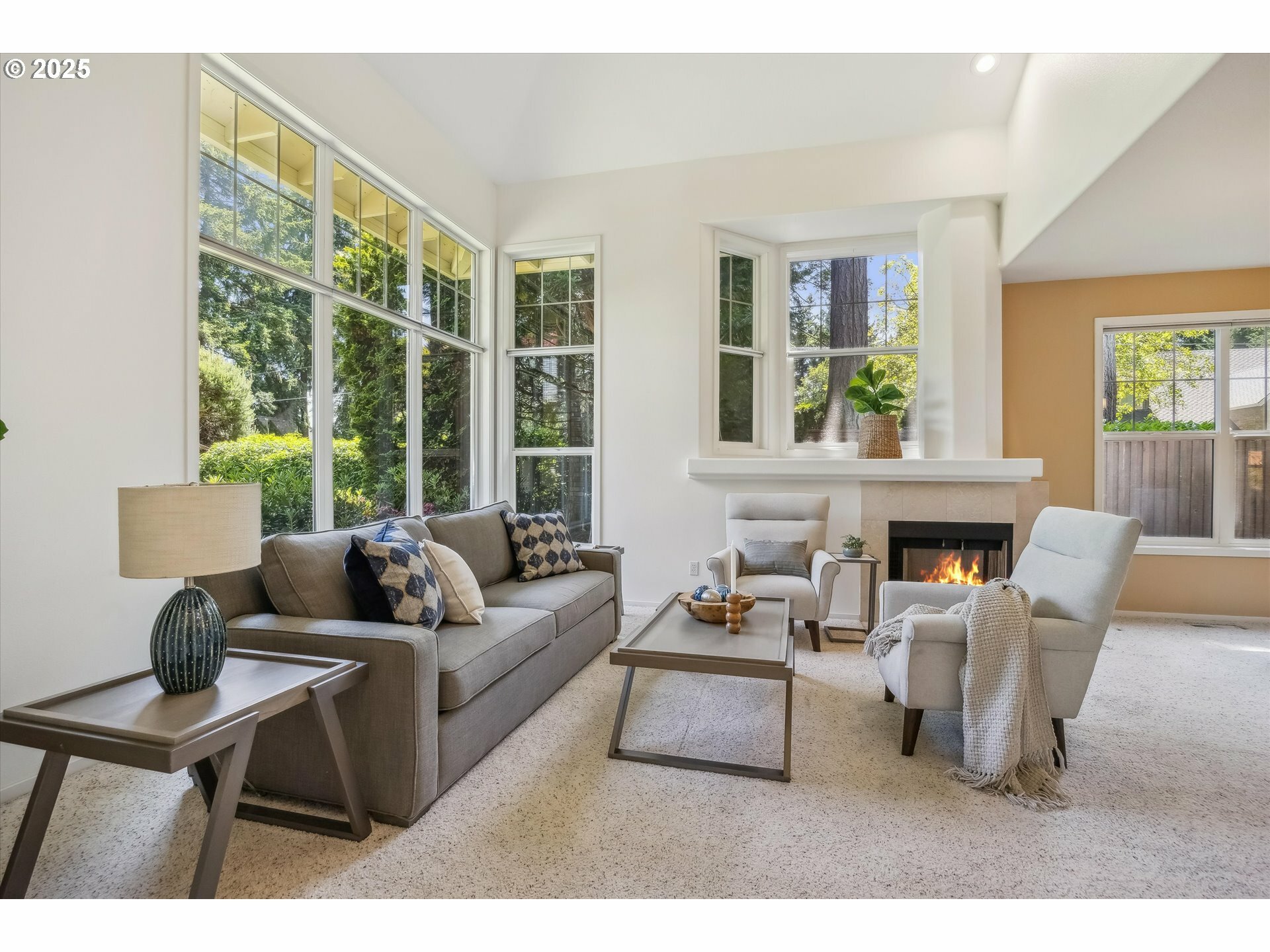 Property Photo: 7770 SW Kingfisher Way OR 97224