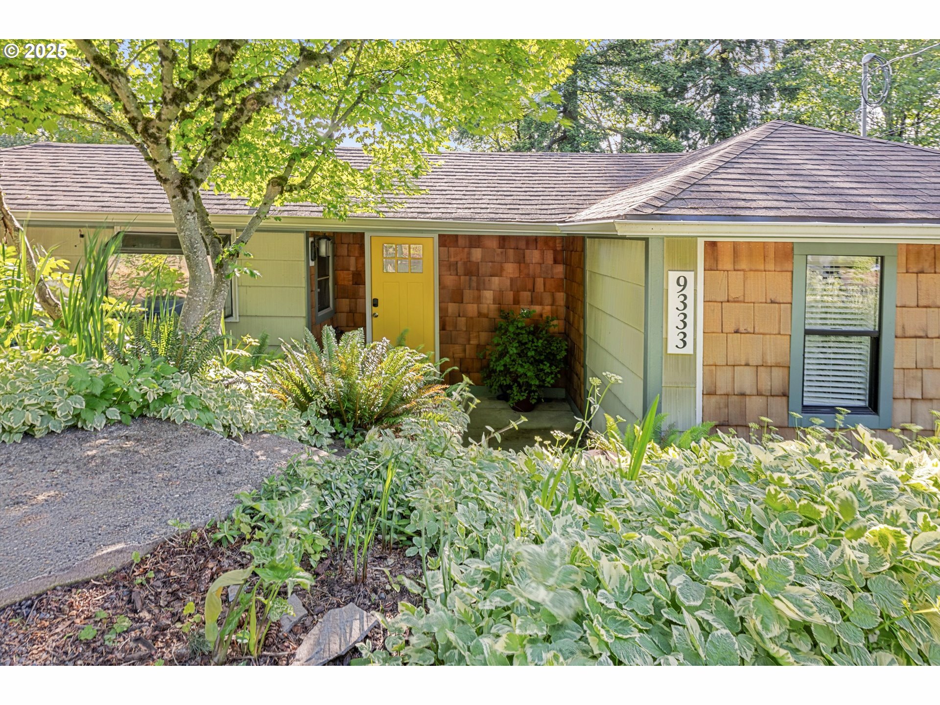 9333 SW 4th Ave  Portland OR 97219 photo