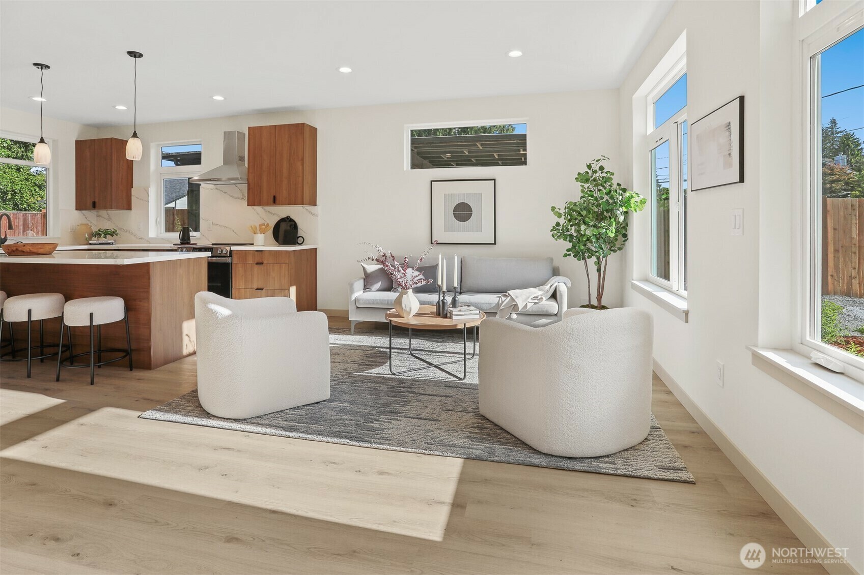 Property Photo:  14306  Dayton Avenue N  WA 98133 