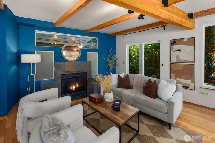 Property Photo:  18014  Stone Avenue N 18014  WA 98133 