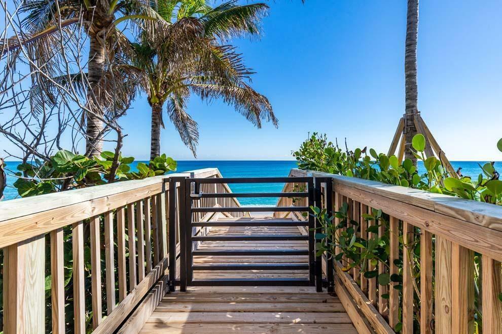 Property Photo: 3640 S Ocean Boulevard FL 33487