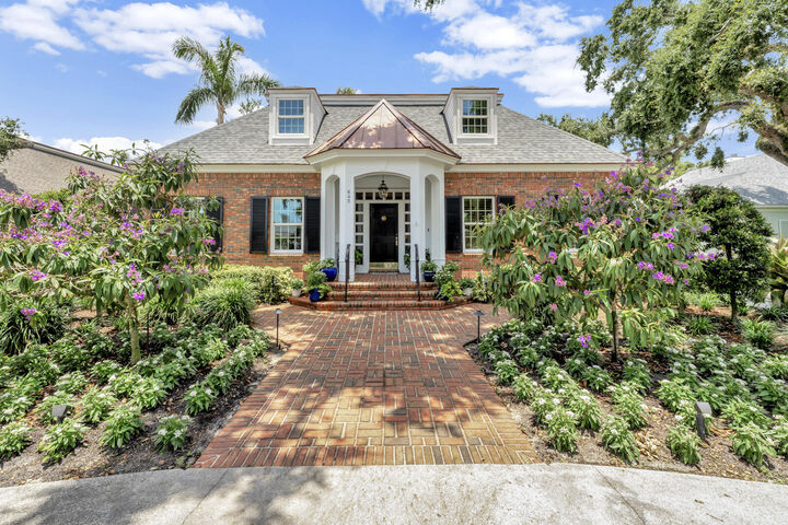 Property Photo: 645 Riomar Drive FL 32963