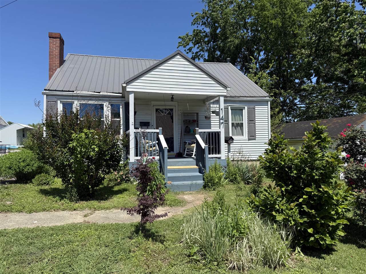 Property Photo: 147 Davis Street KY 42141