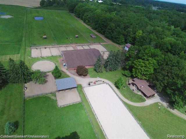 5240 Thomas Road  Metamora Twp MI 48455 photo