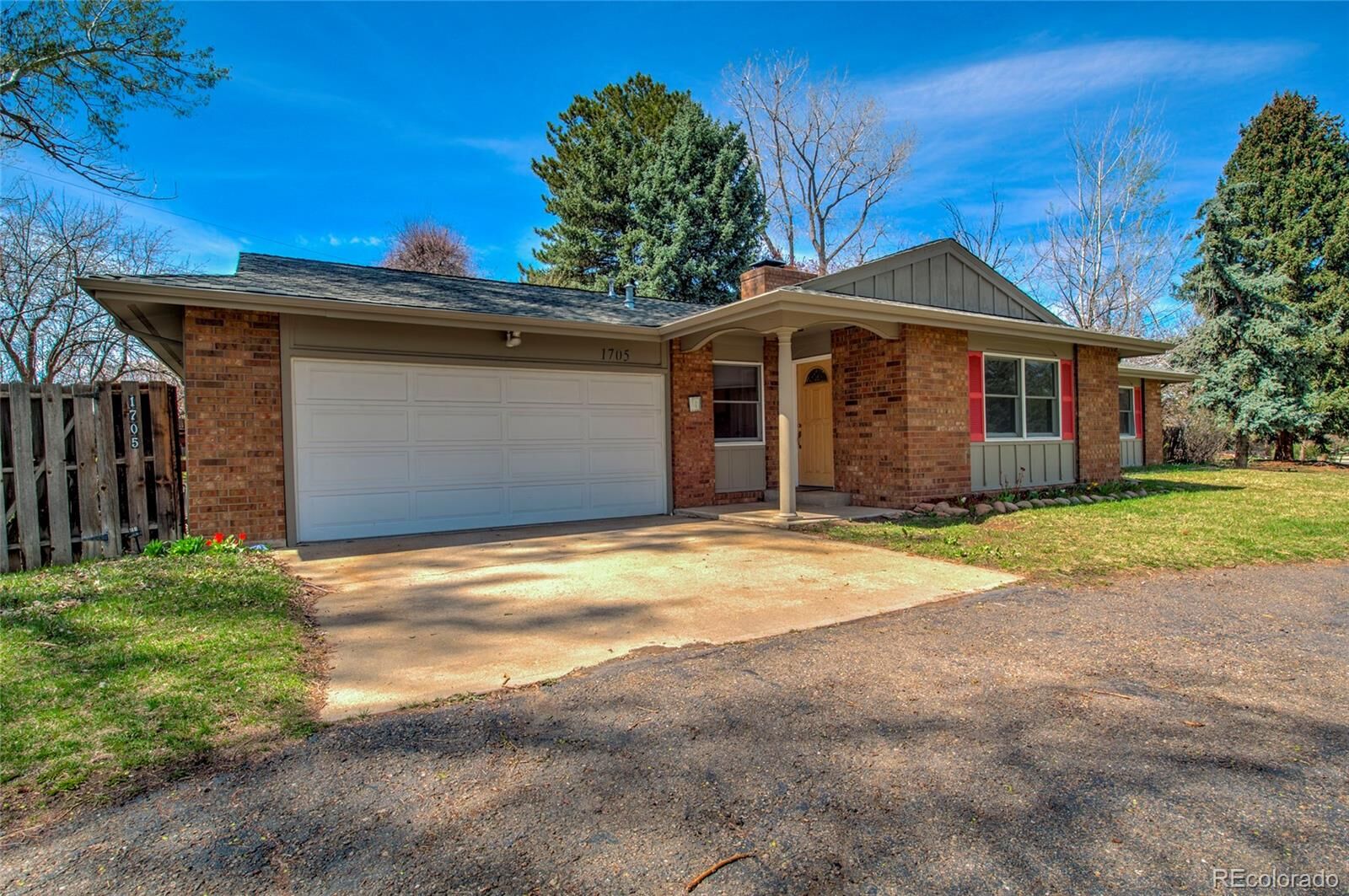 Property Photo: 1705 Stonehenge Drive CO 80026