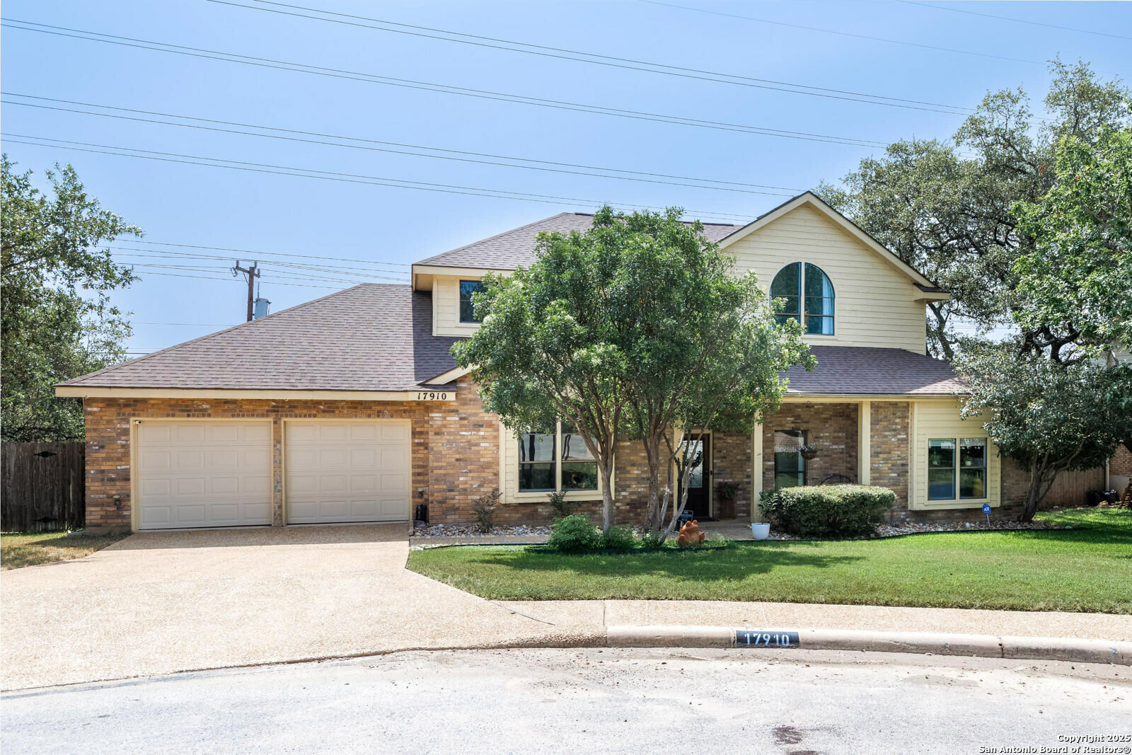 Property Photo: 17910 Winter Hill TX 78258