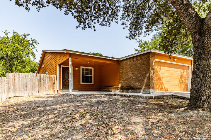 Property Photo:  3613 Candleridge  TX 78244 