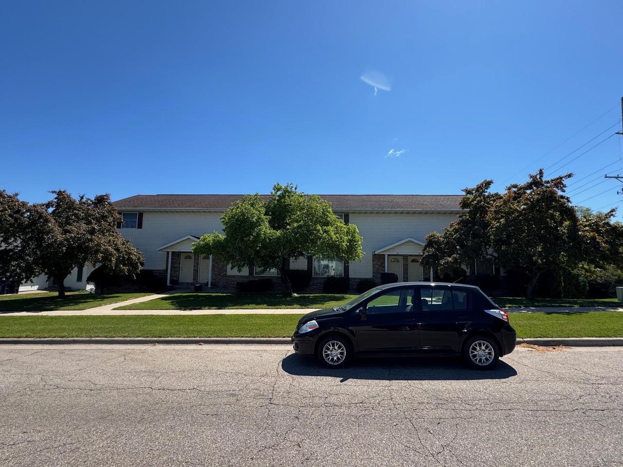 Property Photo: 2018-2024 Green Valley Dr. Drive WI 53546